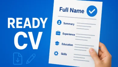 تصميم مصغر يظهر يدًا تمسك نموذج سيرة ذاتية جاهز باللغة الإنجليزية، مع عنوان Ready CV وخلفية زرقاء احترافية.